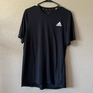 Adidas T-Shirt